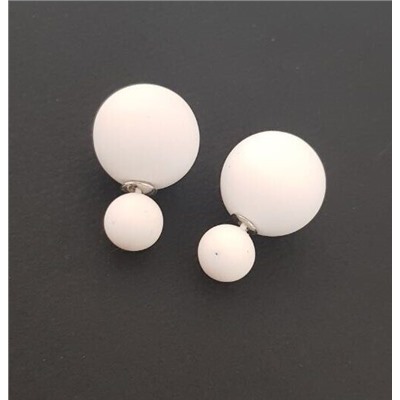Серьги шарики Диор, белые матовые, арт.001.038