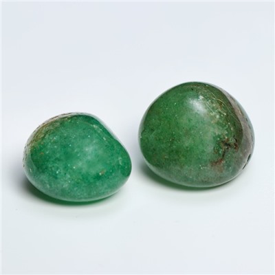 Камень натуральный "Зеленый Авантюрин", 17 г, 2 шт, минерал галтовка