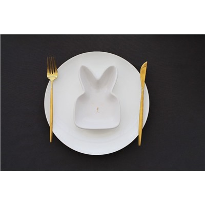 Блюдо Доляна «Зайка в золотом», 6,5×12×3,5 см, цвет белый