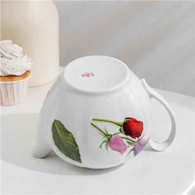 Сервиз чайный «Королева цветов», 14 предметов: чайник 1 л, сахарница 600 мл, 6 чашек 250 мл, 6 блюдец d=14 см