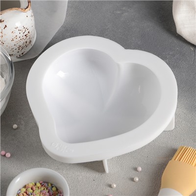 Форма силиконовая для муссовых десертов и выпечки Доляна «Сердце малое», 17,5×4,7 см, цвет белый