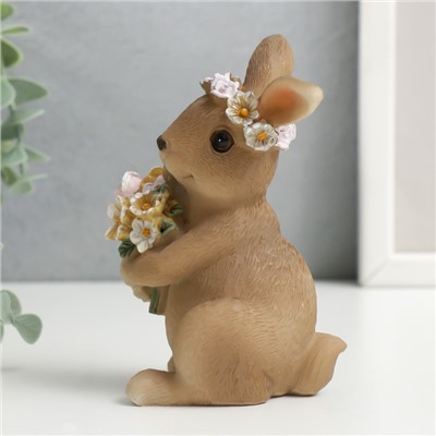 Сувенир полистоун "Кролик в цветочном венке и букетом цветов" 11х7,5х7,5 см