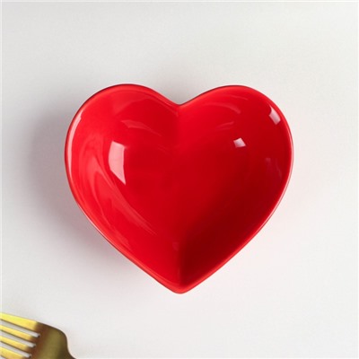 Салатник керамический Доляна «Сердце», 130 мл, 12,5×11,5 см, цвет красный
