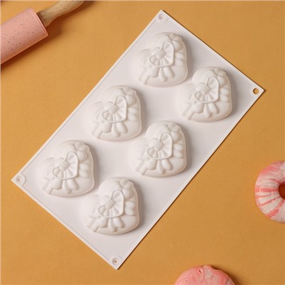 Форма силиконовая для выпечки и муссовых десертов KONFINETTA «Сердце с бантом», 19×17×6,5 см, 6 ячеек (7,1×6×2,5 см), цвет белый