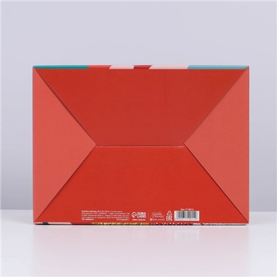 Коробка сборная «Love», 26 × 19 × 10 см