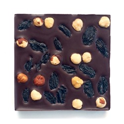 Шоколад горький 72% с фундуком и черным виноградом на финниковом сиропе 50 гр.