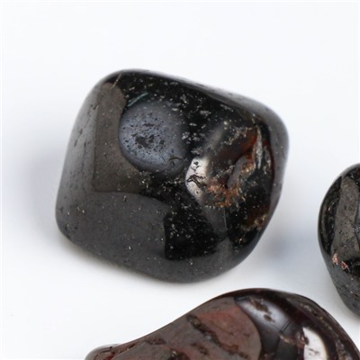 Камень натуральный "Гранат", 10 г, 3 шт, минерал галтовка