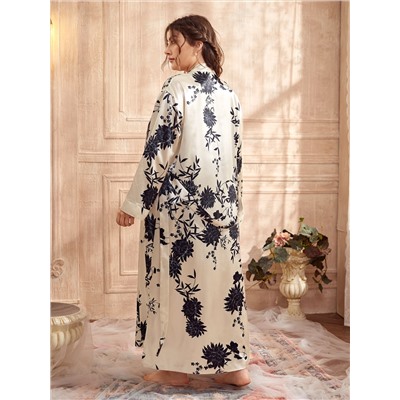 Атласный халат размера плюс с цветочным принтом и поясом